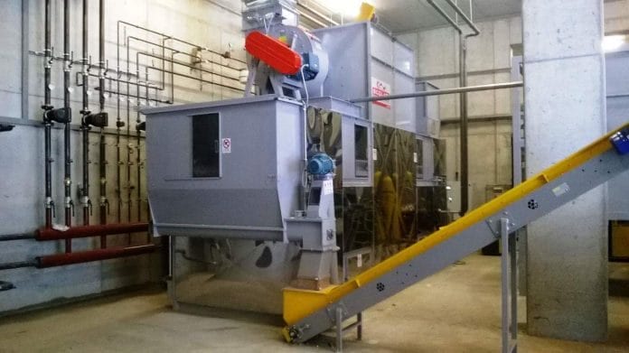 Conveyor belt dryer