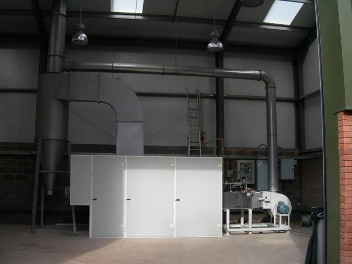 Vibratory dryer for egg shells, salt, sand