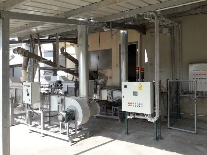 Industrial dryer for egg shells, sand, salt